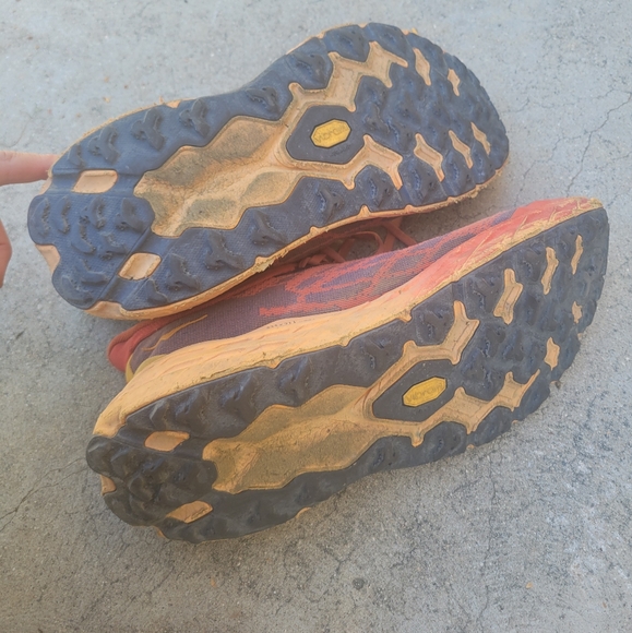 VIBRAM Hoka Speedgoat 5 - Picture 4 of 4